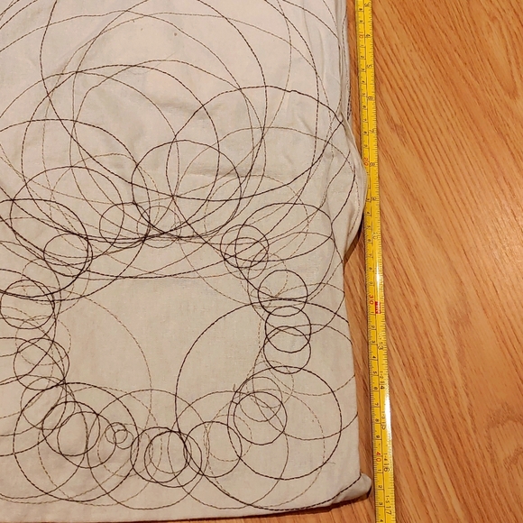 Pair of IKEA JORUN Accent Cushion Covers - Picture 4 of 8